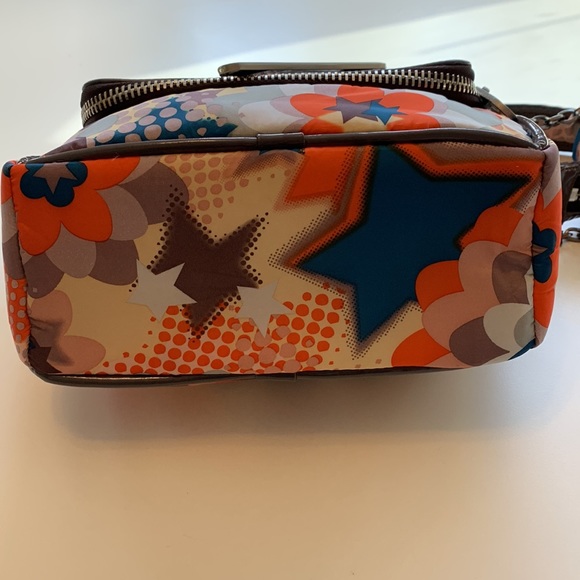 Stella McCartney X LeSportsac nylon shoulder bag with bunny keychain - Picture 3 of 8